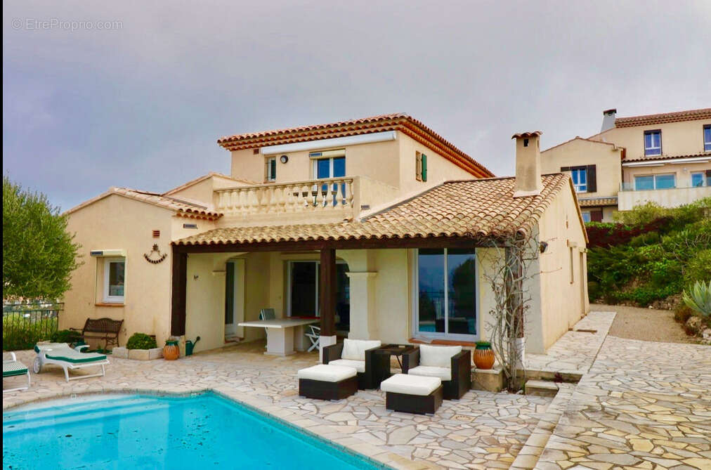 Maison à LA TURBIE