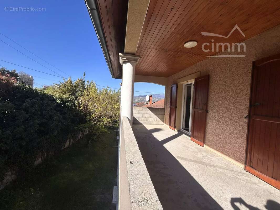 Maison à LE PEAGE-DE-ROUSSILLON