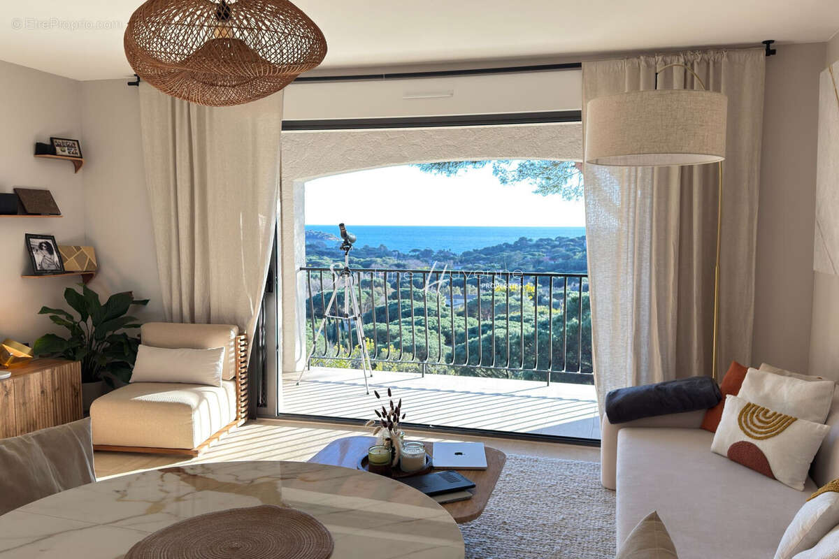 Appartement à LA CROIX-VALMER