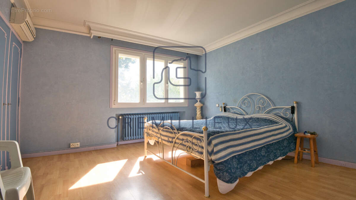 Maison à GUILHERAND-GRANGES