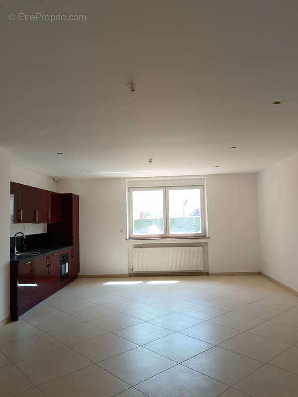 Appartement à COSNES-ET-ROMAIN