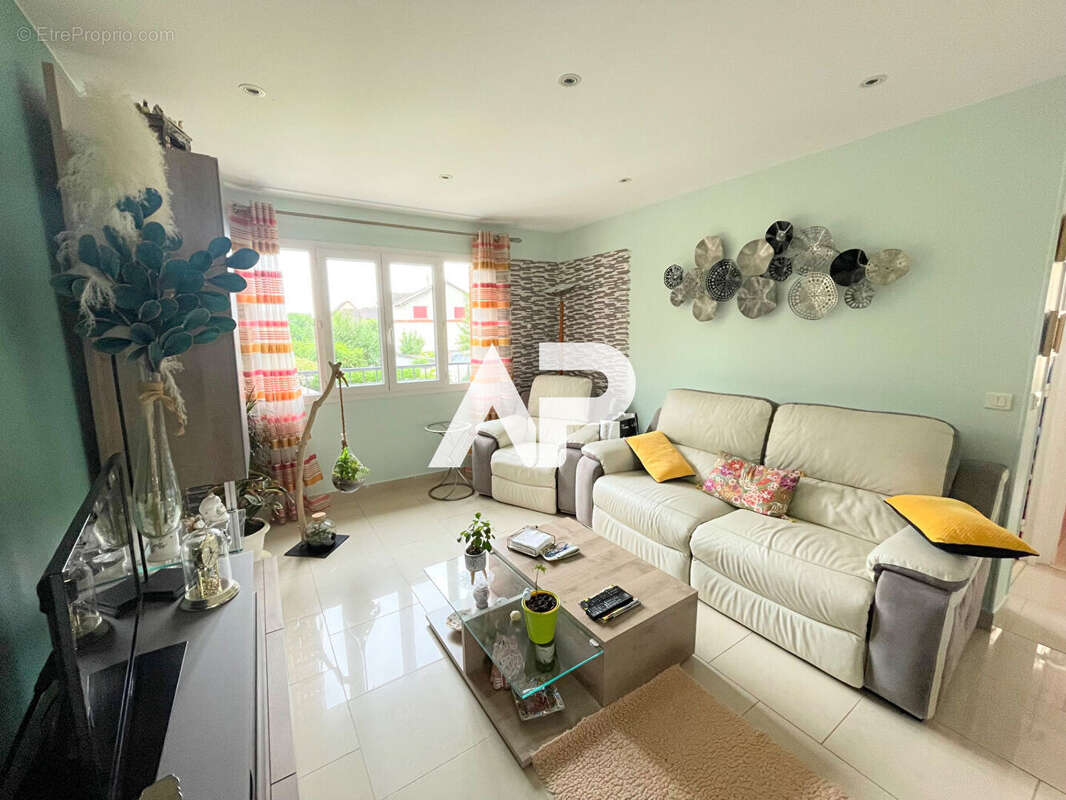 Maison à SAINT-GRATIEN