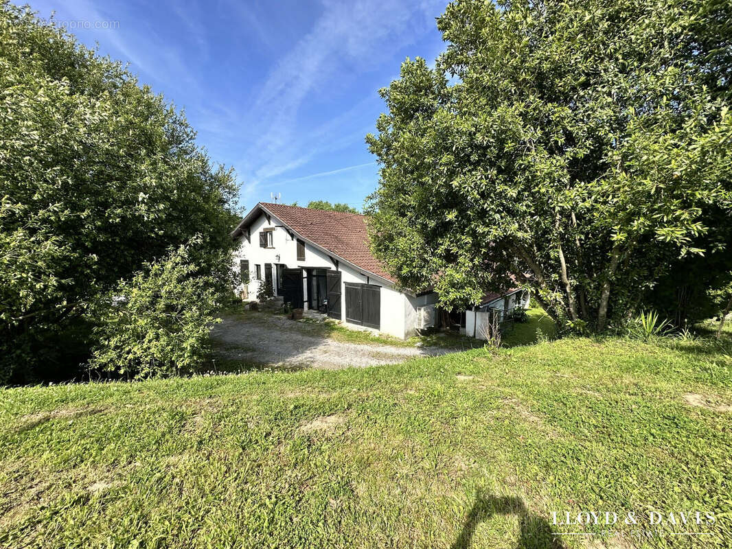 Maison 227 m² à Sainte-Marie-De-Gosse  - photo 8