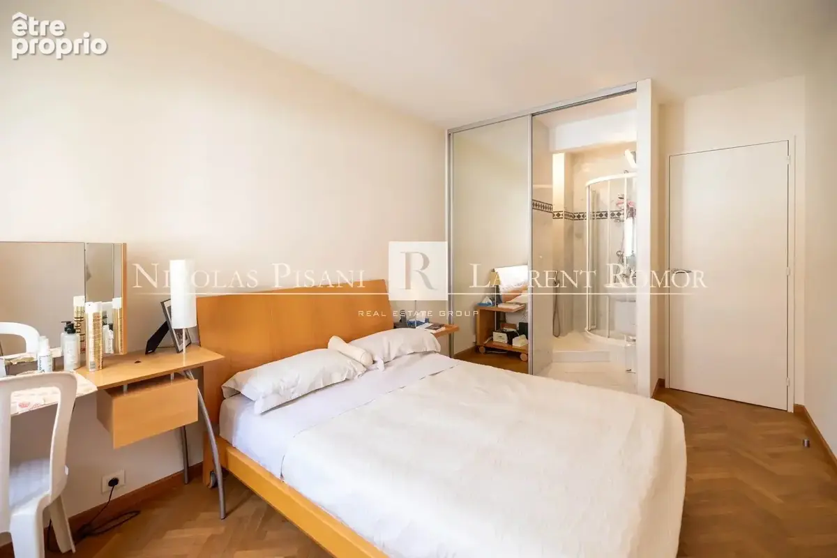 EXCLUSIVITÉ - A vendre , Villefranche sur Mer, 3 pièces, vue mer panoramique, 74 m²,  piscine, garage, 860.000 € - photo 6