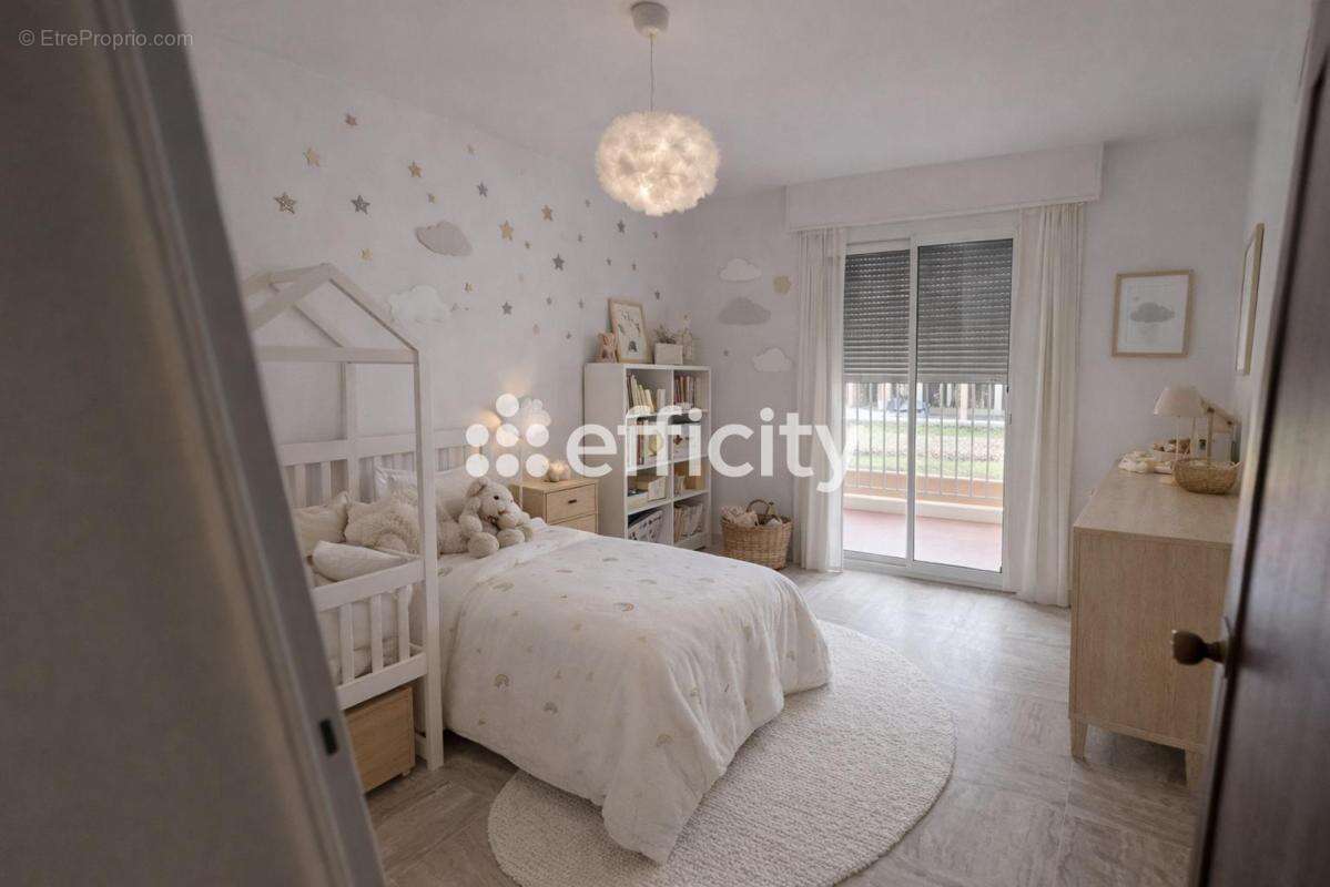 Appartement à HYERES