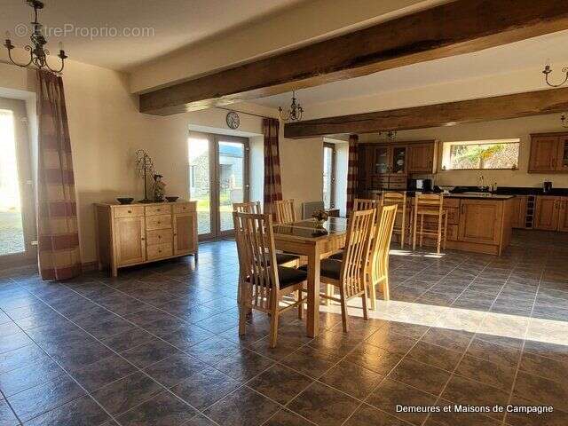 Maison 217 m² à Saint-James  - photo 2