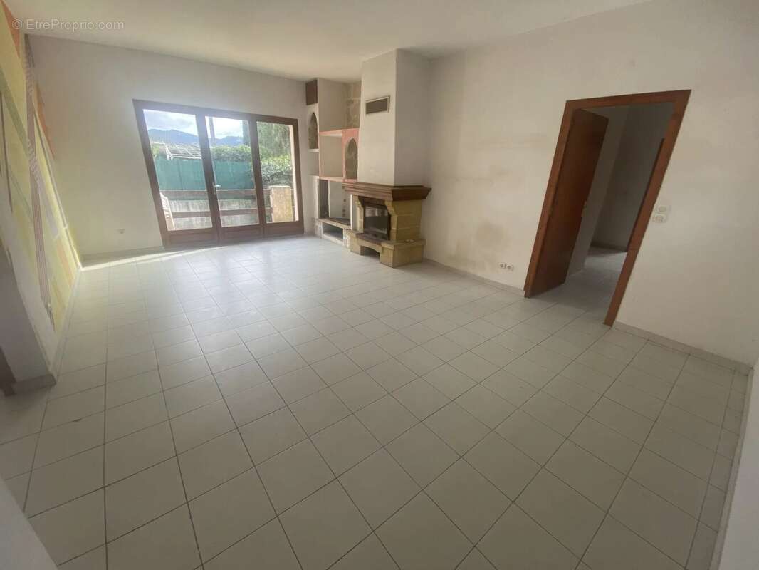 Maison à SAINT-MARTIN-DU-VAR