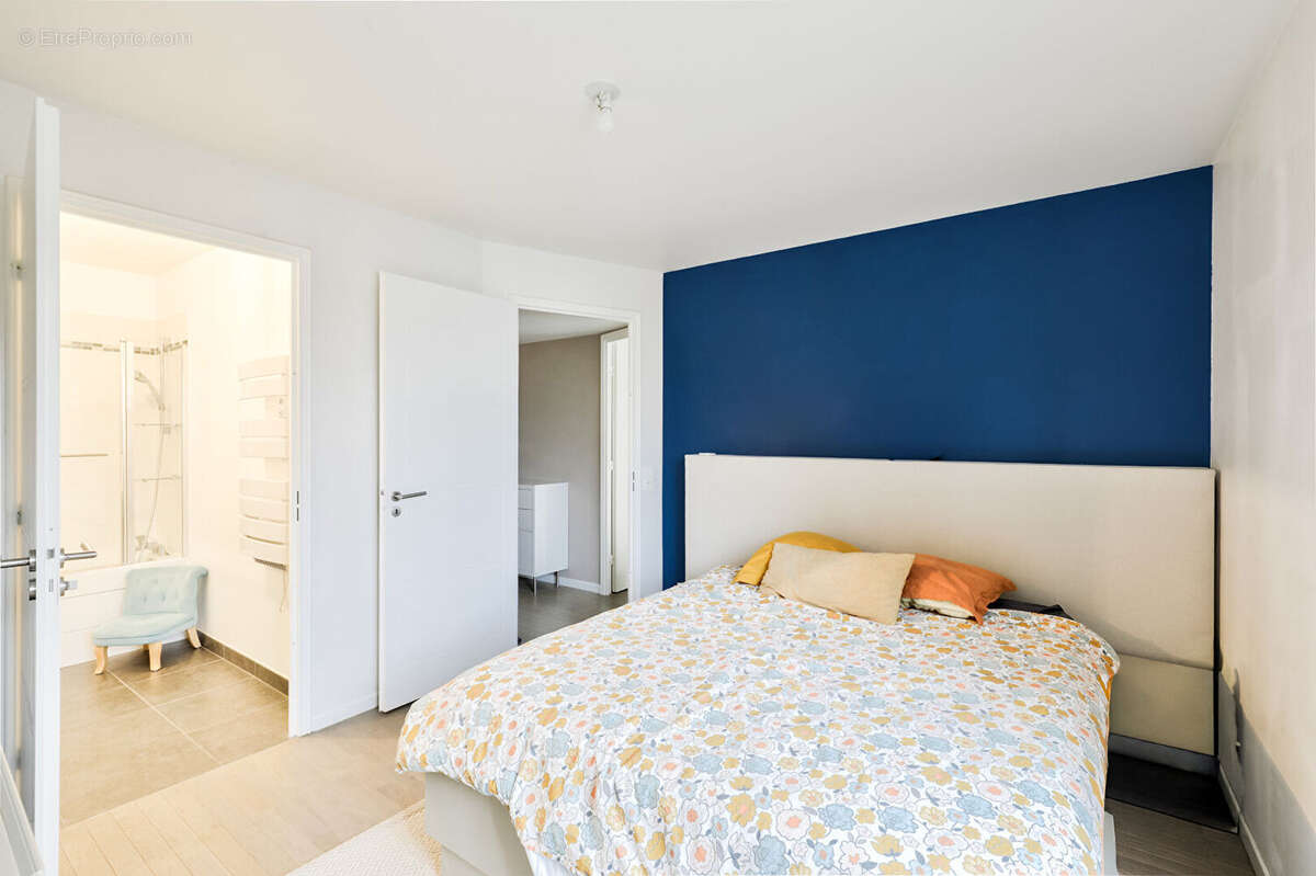 Appartement à COLOMBES