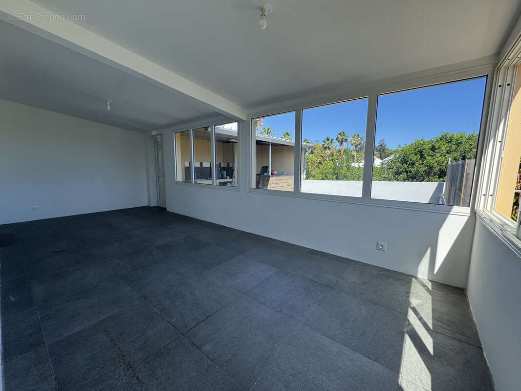 Maison à SAINT-JOSEPH