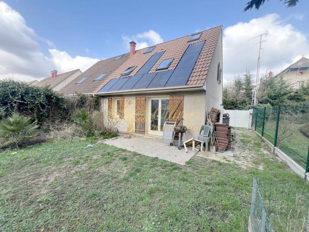 Maison à PONTAULT-COMBAULT