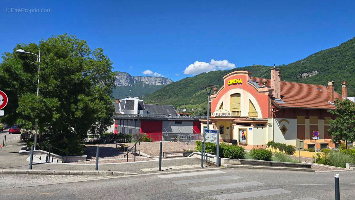 Maison à CHALLES-LES-EAUX
