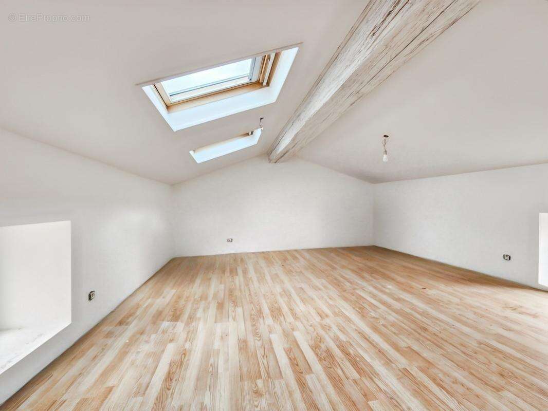 Maison à SAINT-GENIES-DE-MALGOIRES