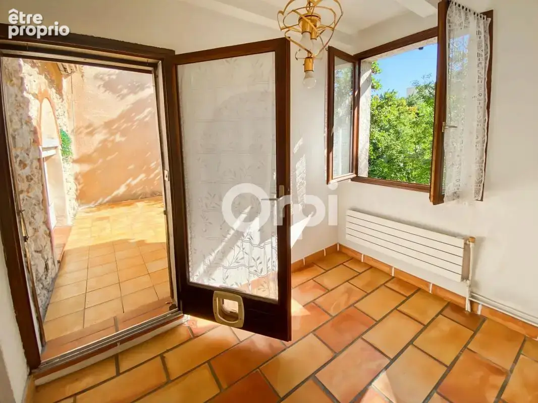 Maison de village de 144 m2 avec terrasse et cave - photo 7