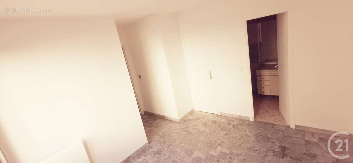 Appartement à ROQUEBRUNE-CAP-MARTIN