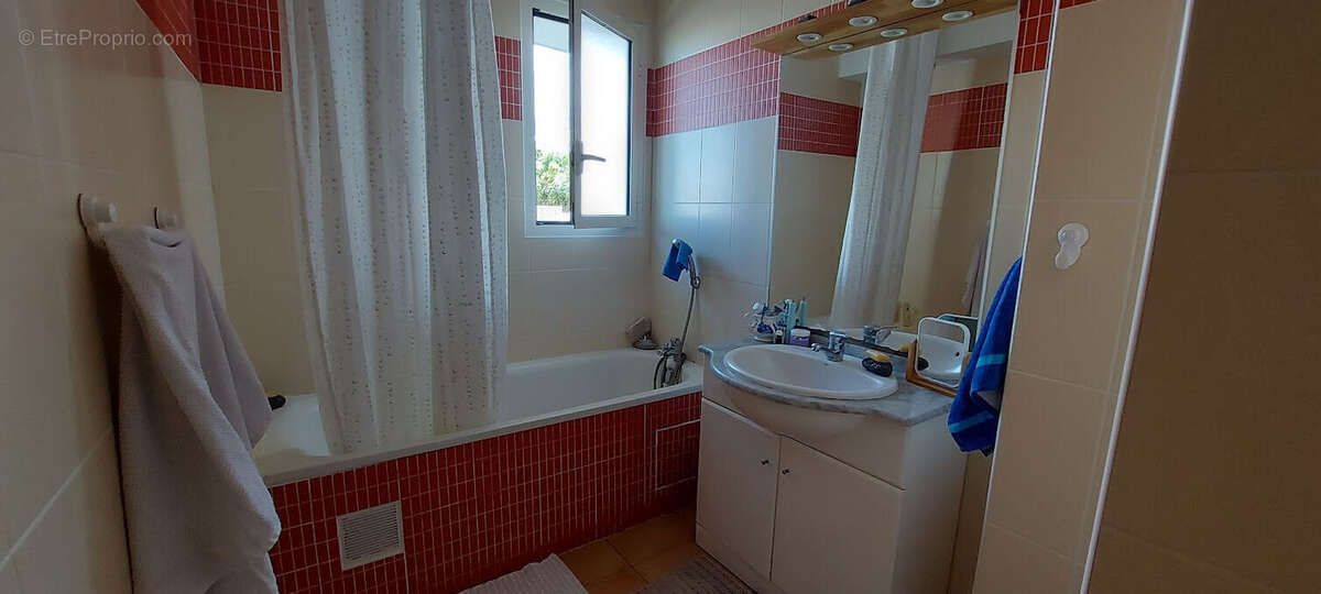 Photo 8 - Appartement à SAINT-DENIS