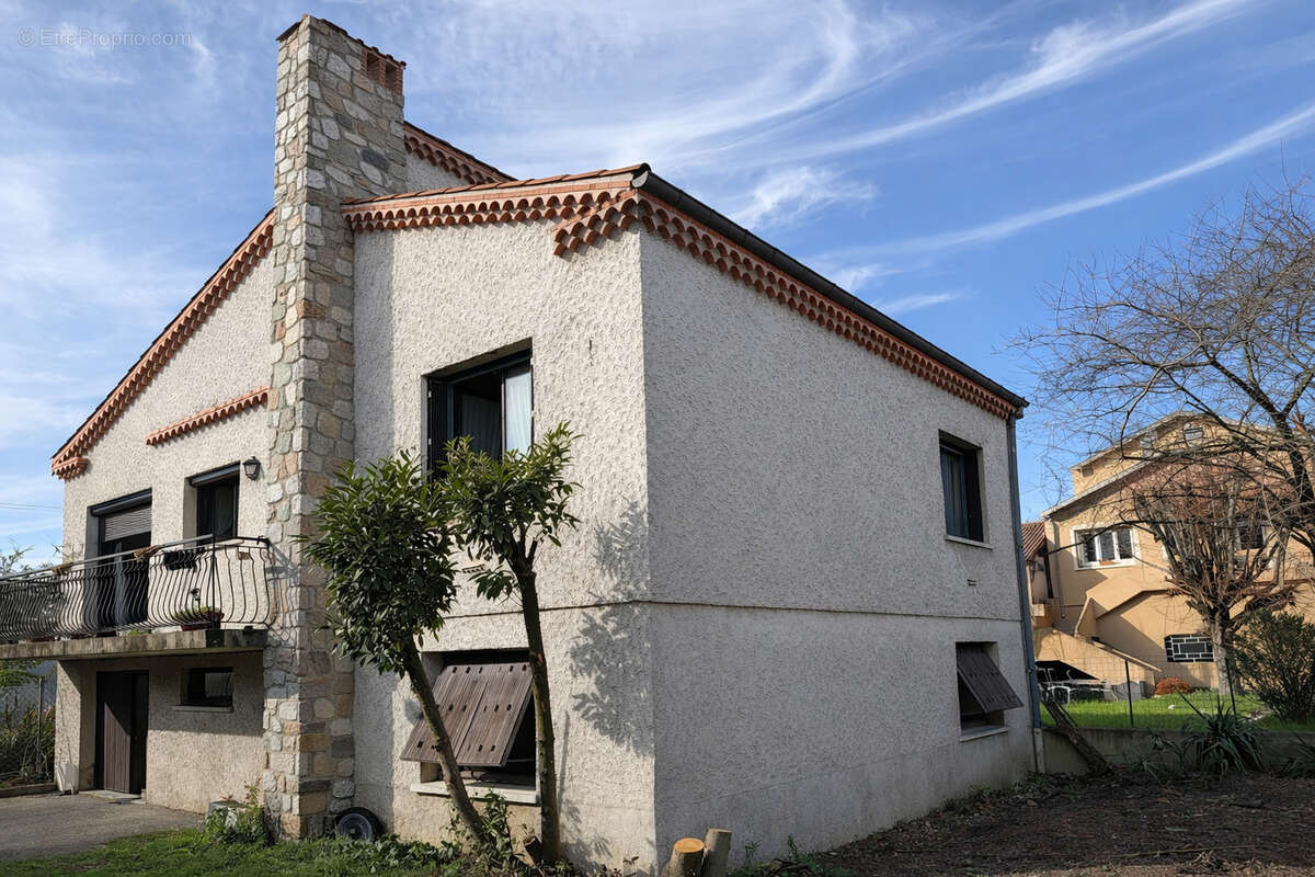 Maison à VILLEURBANNE