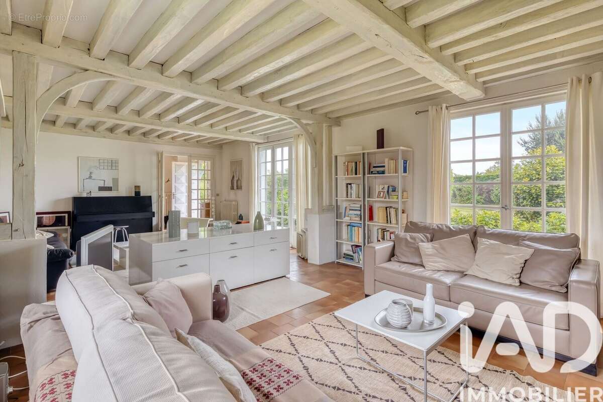 Maison 137 m² à Saint-Gatien-Des-Bois  - photo 6