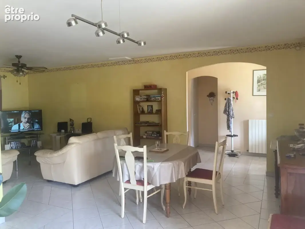 Axe Carcassonne / Lezignan, villa 3 chambres, piscine, double garage. - photo 10