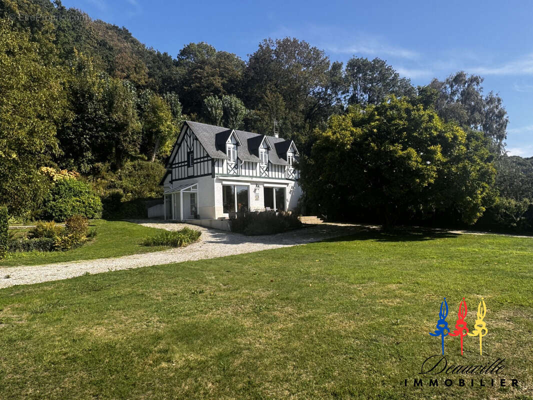 Maison à TROUVILLE-SUR-MER