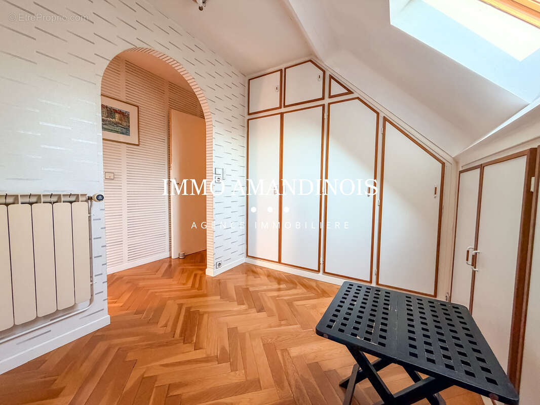 Maison à SAINT-AMAND-LES-EAUX