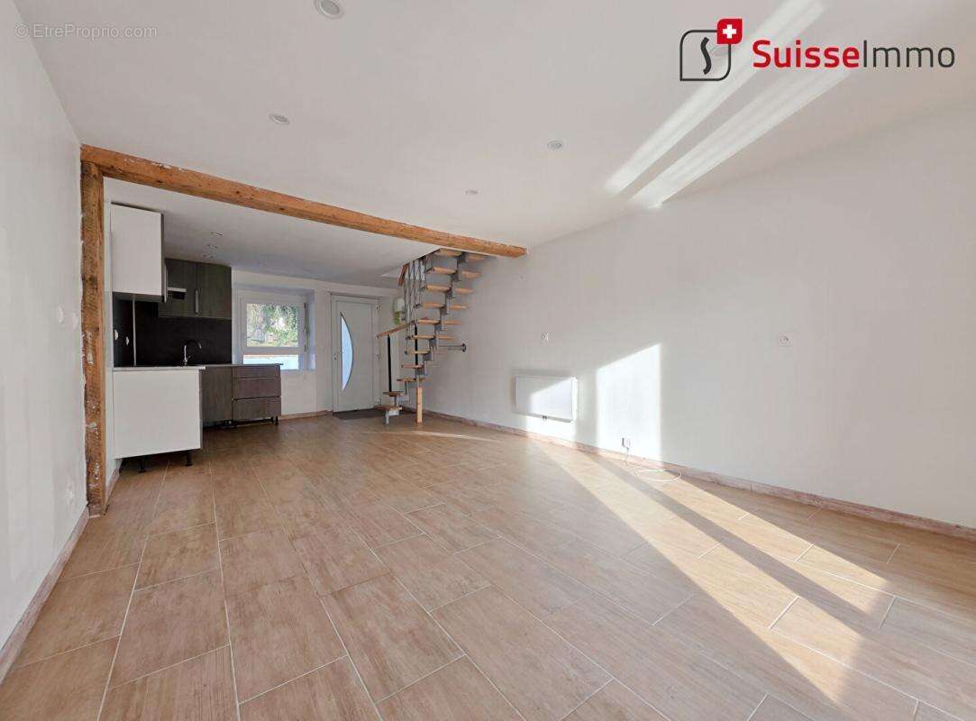 Maison à L'ISLE-SUR-LE-DOUBS