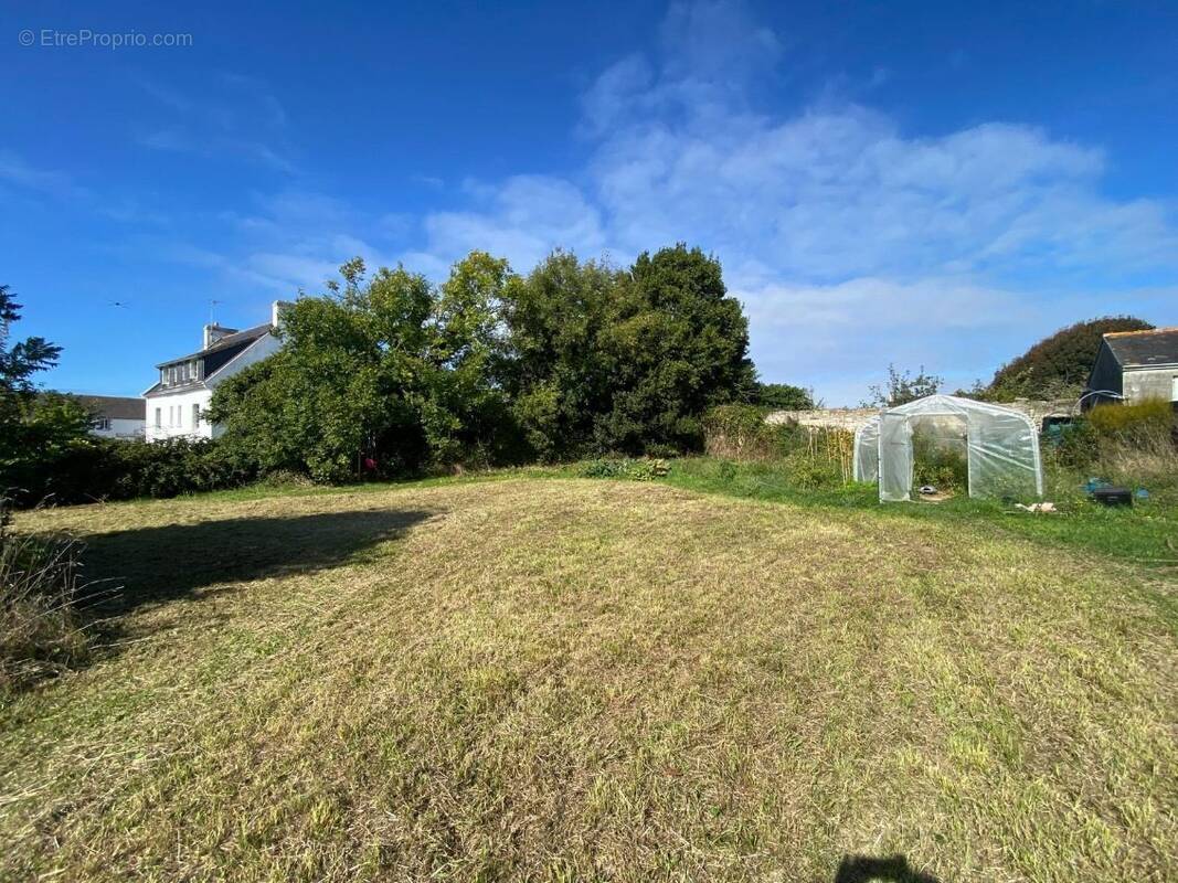 Terrain à POULDREUZIC