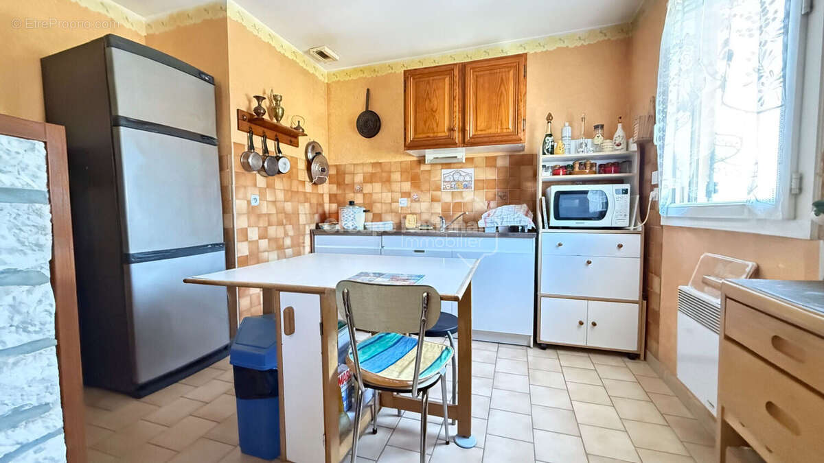 Exclusivité - Maison - Espace et potentiel - photo 11