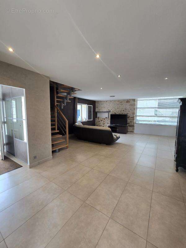 Maison 158 m² à Ambazac  - photo 3