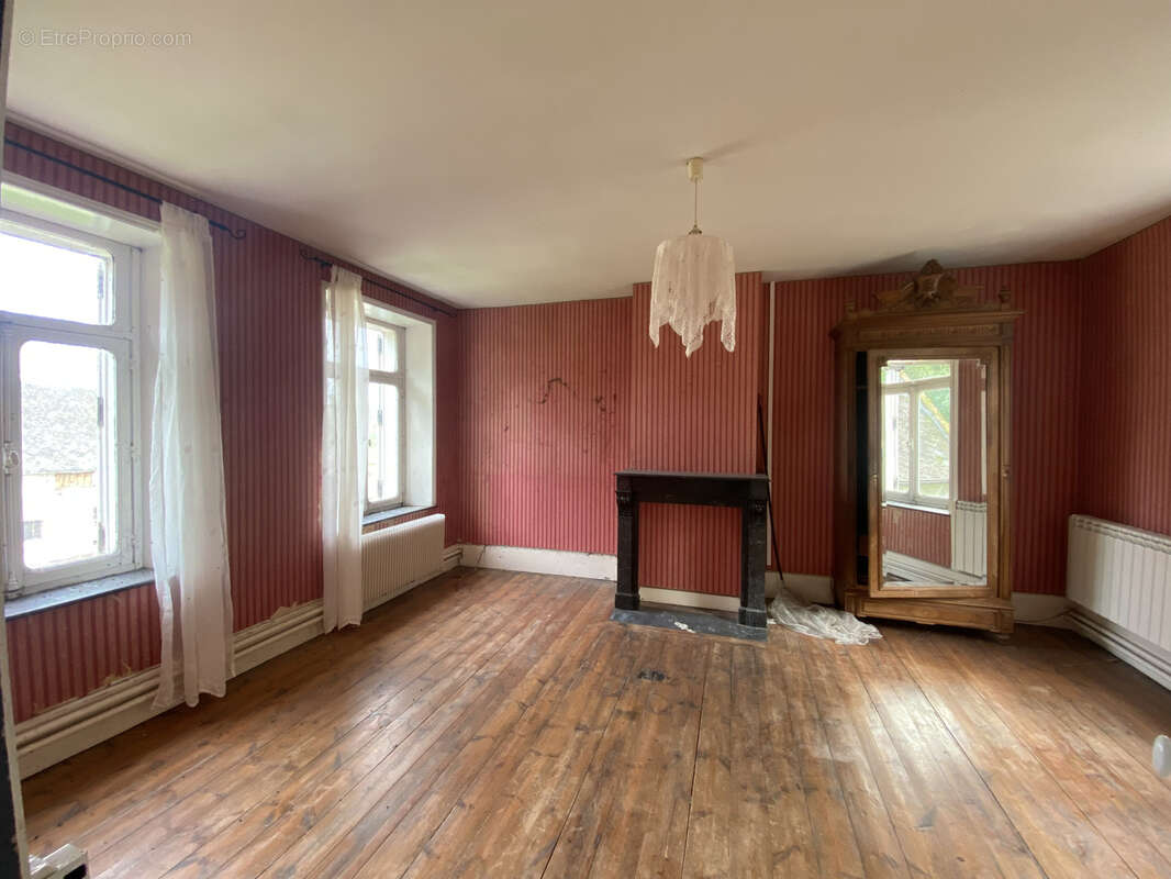 Maison à BEAUMETZ-LES-LOGES