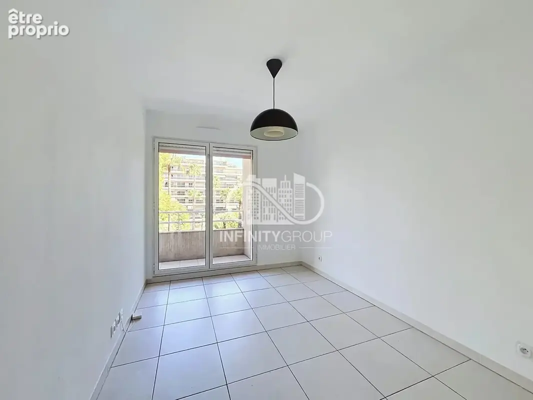 Appartement 3 pièces 66 m² traversant avec terrasses et parking — Juan-les-Pins - photo 8