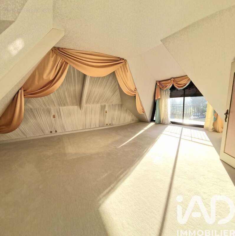 Photo 8 - Maison à TERRASSON-LAVILLEDIEU