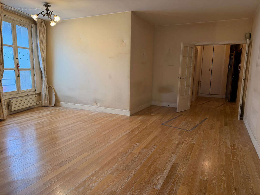 Appartement à VERSAILLES