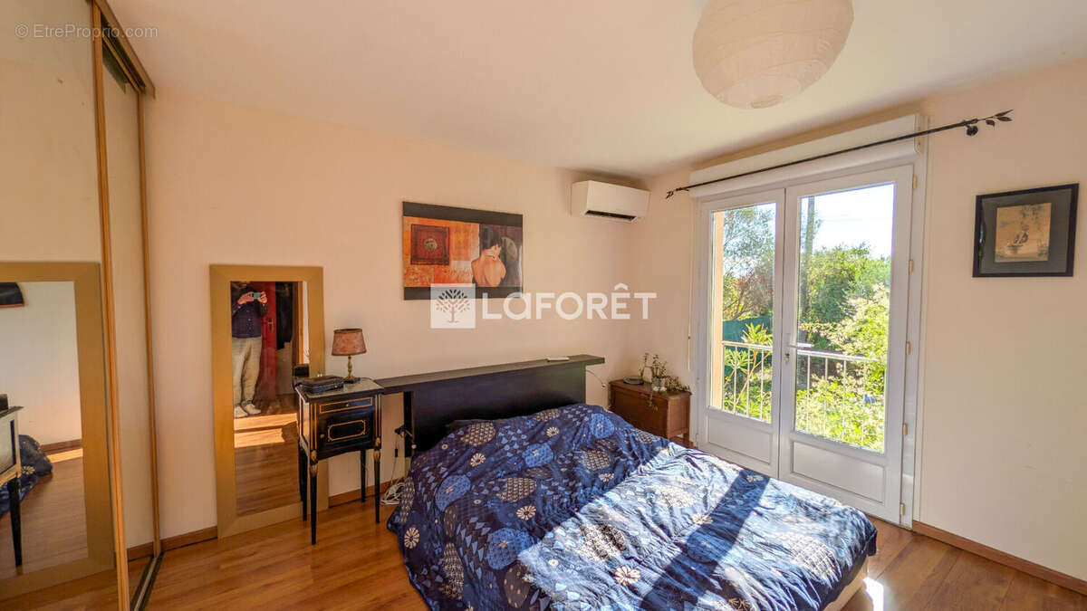 Maison à SAINT-BAUZILLE-DE-MONTMEL