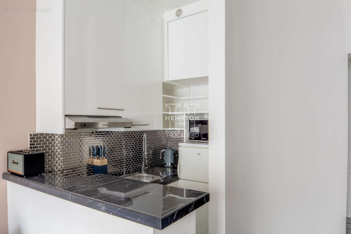 Appartement à PARIS-17E
