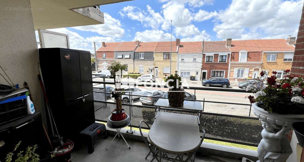 Appartement à AVION