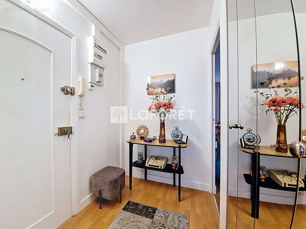 Appartement à VERNEUIL-SUR-SEINE