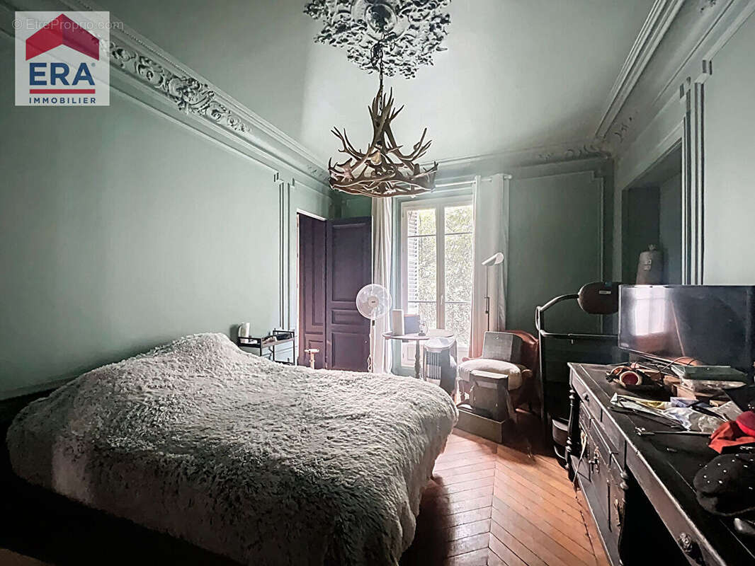 Appartement à PARIS-9E