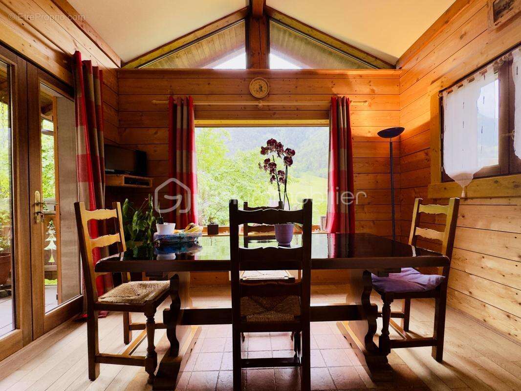 Maison à THORENS-GLIERES
