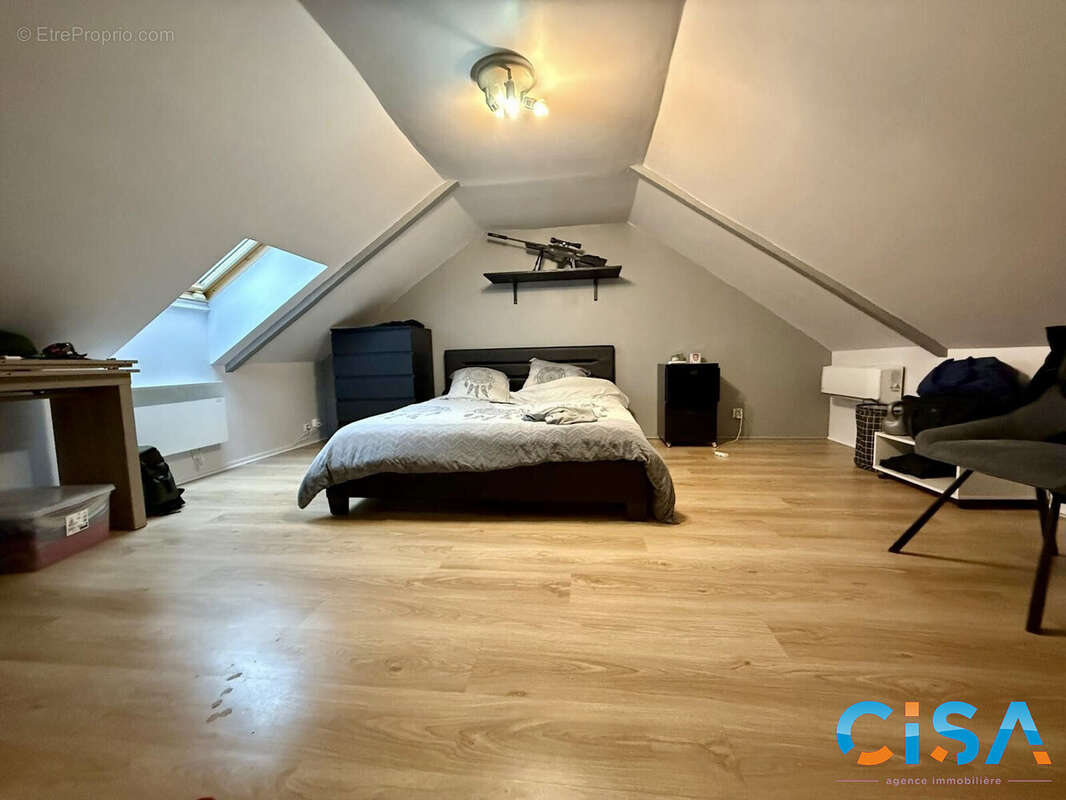 Maison 130 m² à Chambly  - photo 7