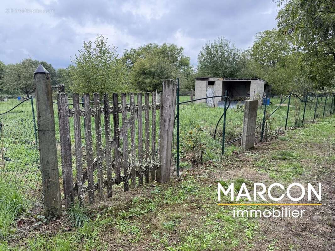 Maison à LE BOURG-D'HEM