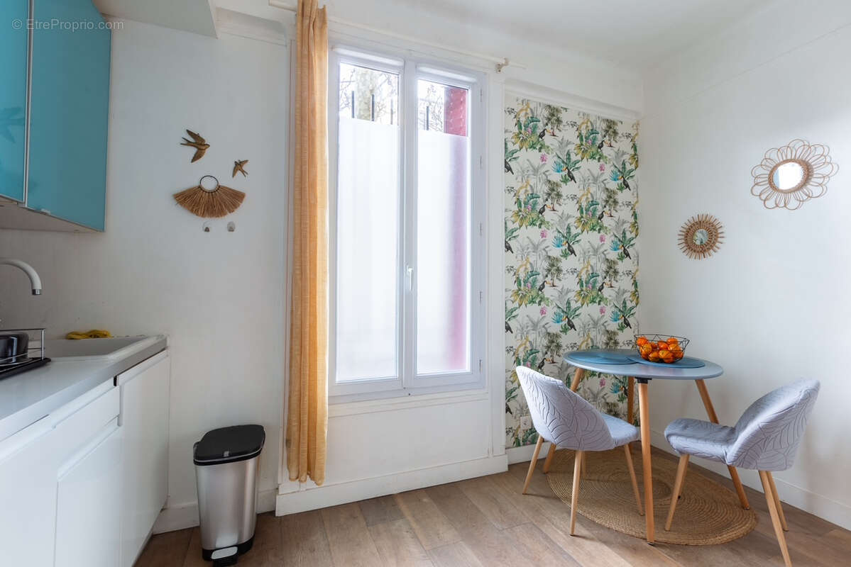 Appartement à LA GARENNE-COLOMBES