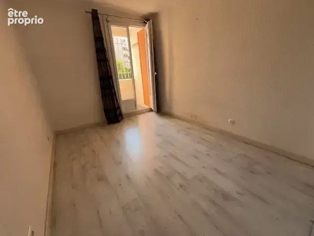 Appartement 3 Pièces Lumineux parking + cave - photo 5
