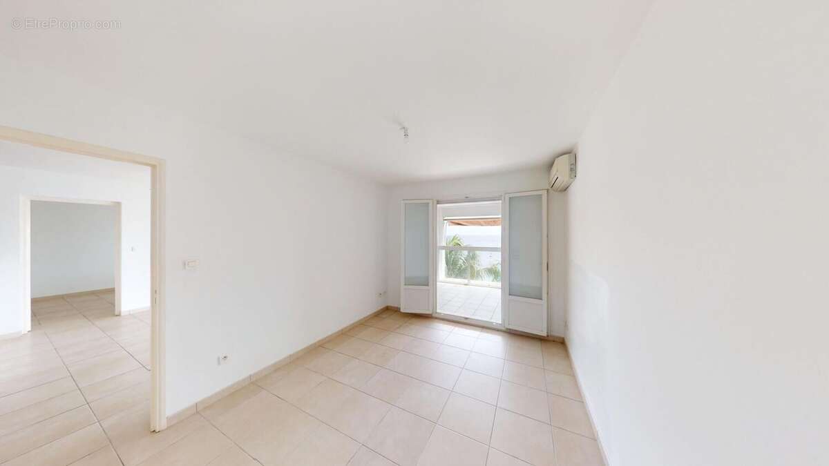 Photo 8 - Appartement à SCHOELCHER