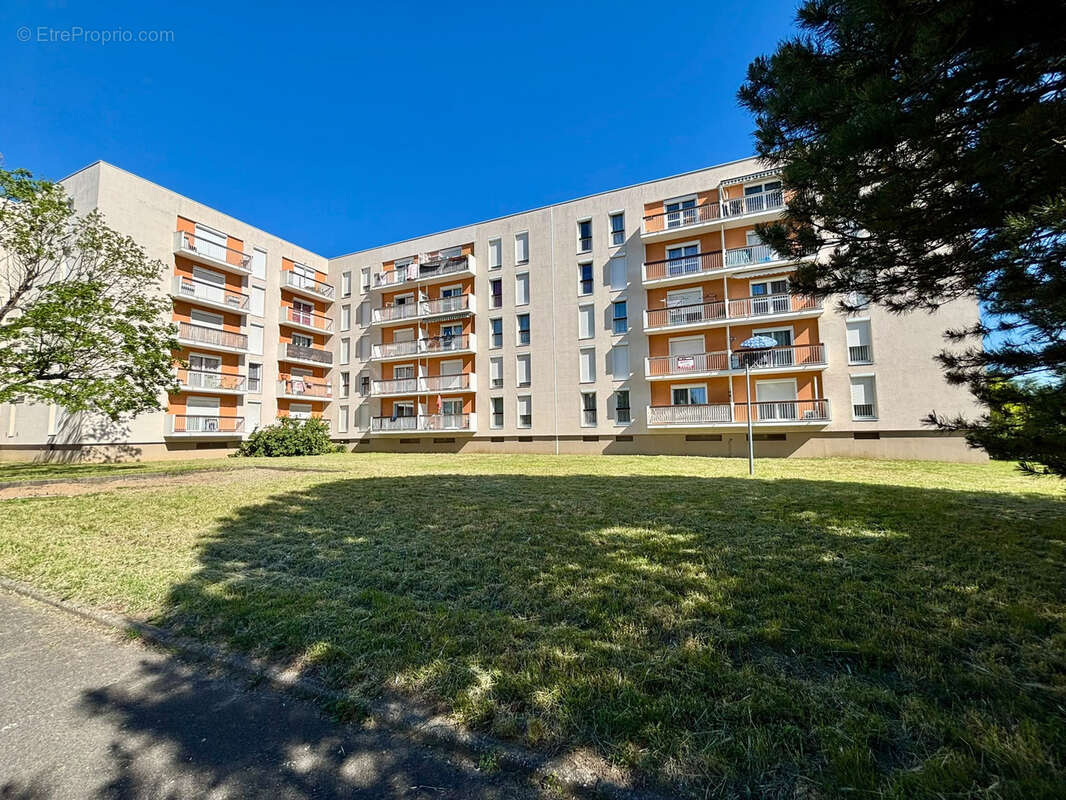 Appartement à SAINT-FONS