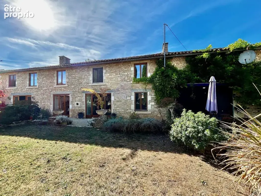 Belle maison en pierre 235m2, 4 chambres, piscine et annexe - photo 25