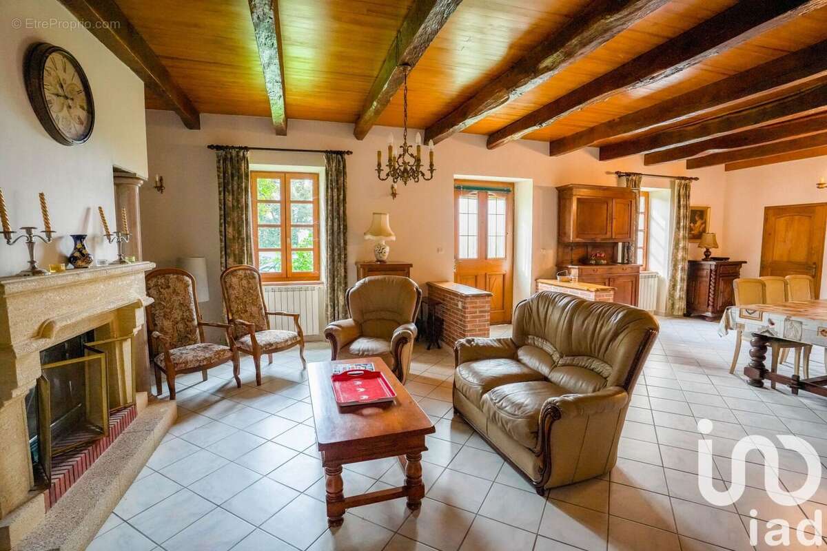 Photo 6 - Maison à VILLEFRANCHE-DE-PANAT