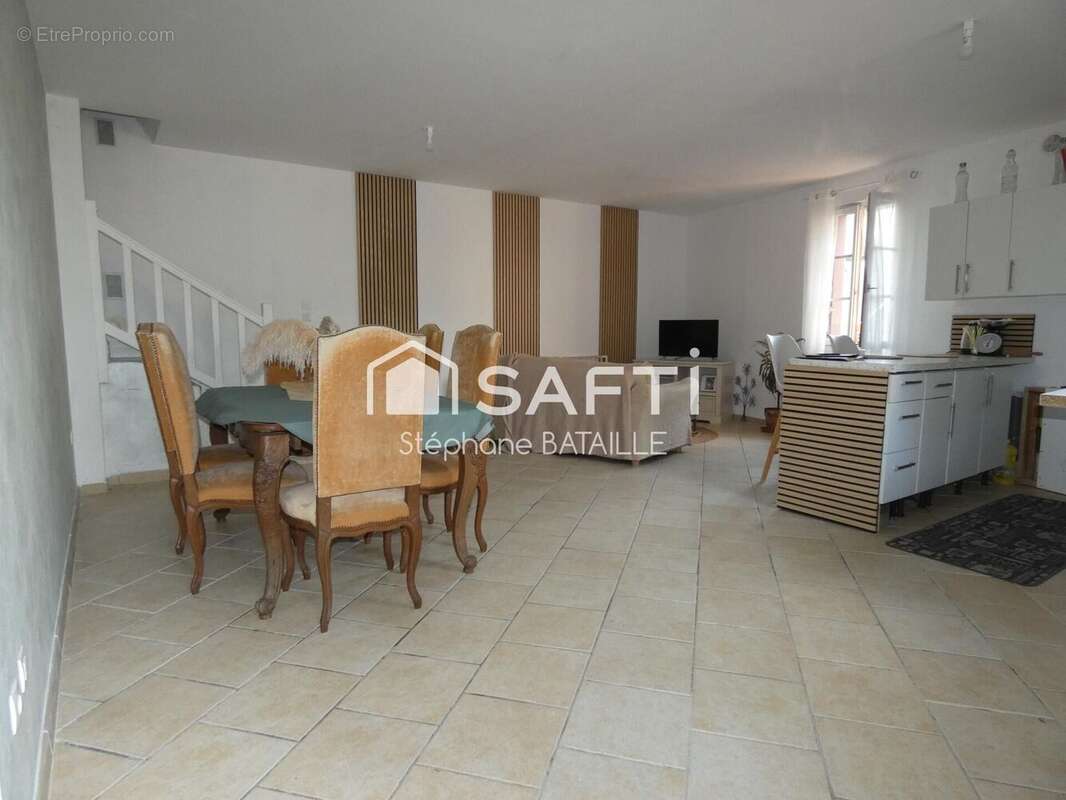 Photo 2 - Maison à CHATELLERAULT