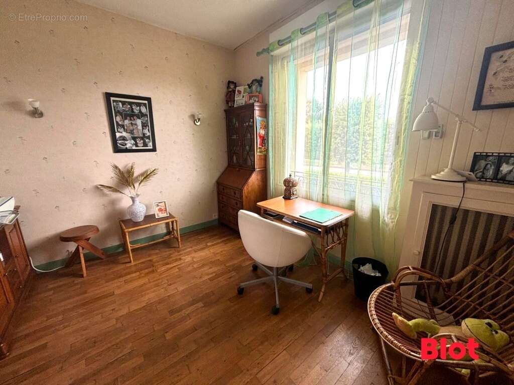 Maison à CHARTRES-DE-BRETAGNE