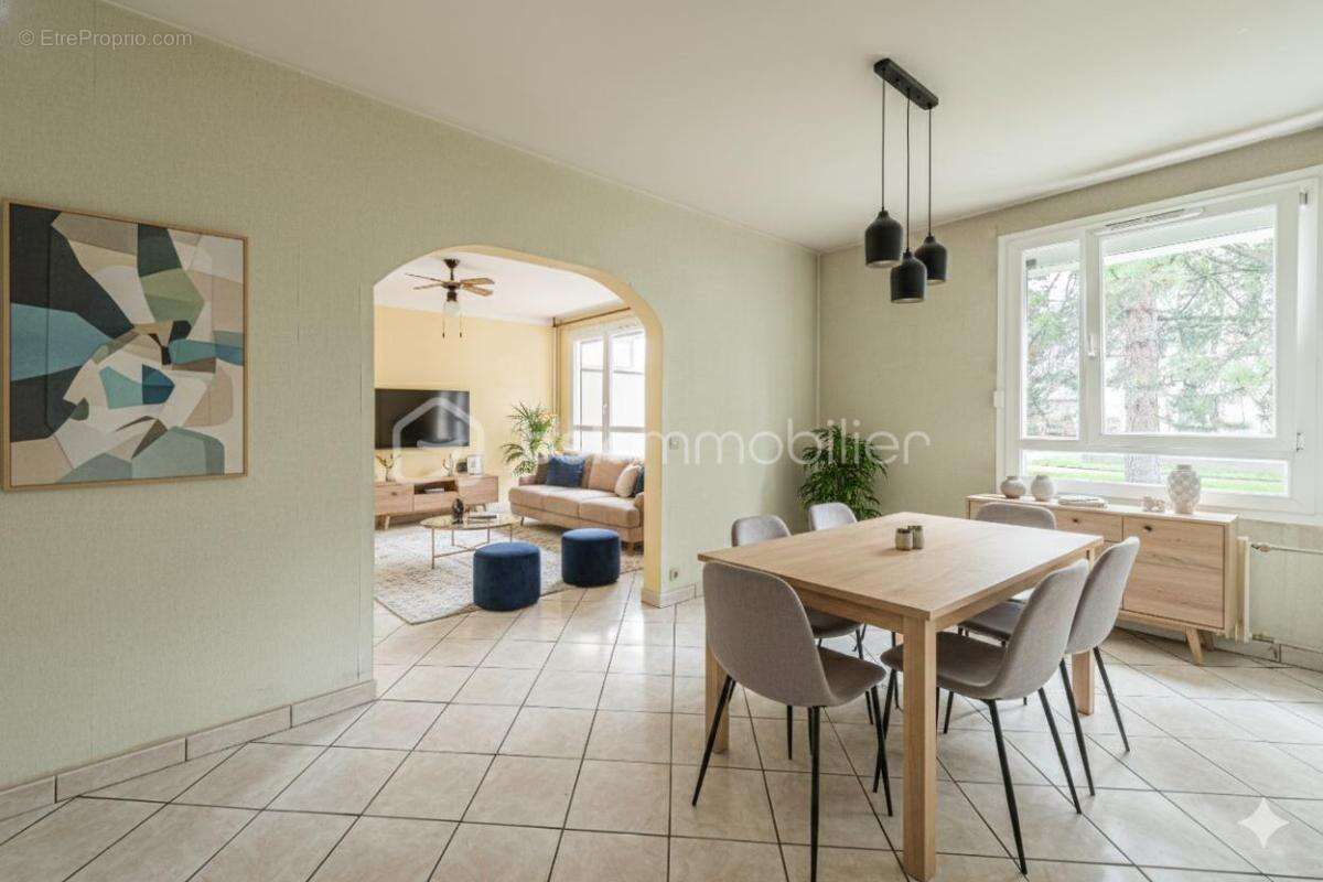 Appartement à CRAN-GEVRIER