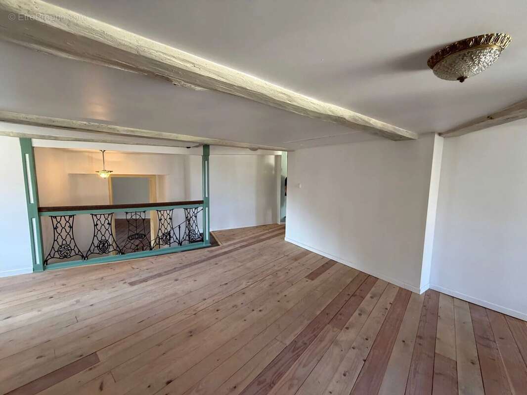 Belle maison tous renové dans petit bourg - photo 18